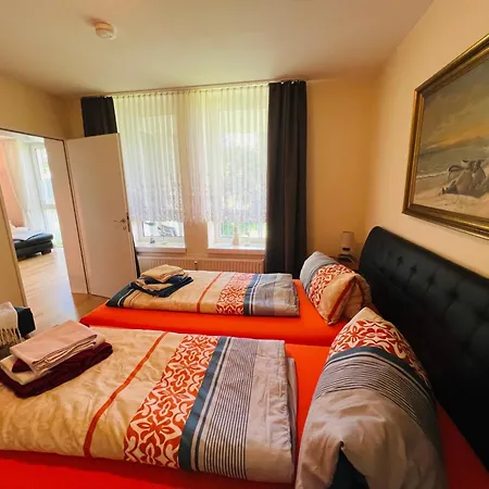 - Park Apartment